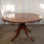 Антикварный стол с раскладной столешницей 1950-х гг. 