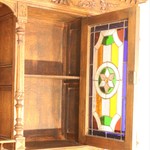 Антикварный французский буфет с витражной вставкой 1870-х гг. 