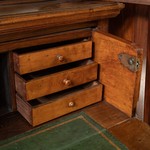 Антикварный книжный шкаф с разомкнутым фронтоном 1880-х гг. 