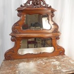 Антикварный сервант с фигурным навершием 1850-х гг. 