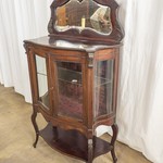 Винтажная витрина в стиле неорококо 1880-х гг. 