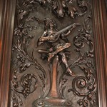 Антикварный буфет с резным убранством 1860-х гг. 