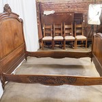 Антикварная кровать с фигурным навершием 1850-х гг. 