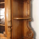 Антикварный одночастный буфет с резным навершием 1870-х гг. 