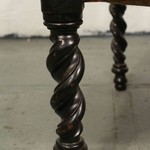 Антикварное кресло тронного типа резного темного ореха 1850-х гг. 