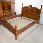 Комплект винтажной мебели  из ореха с витыми колоннами