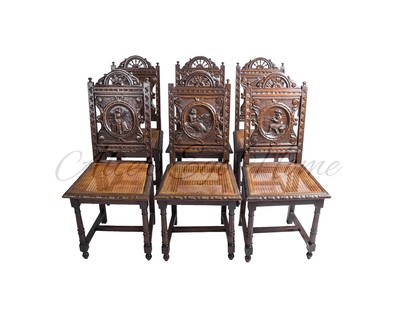 Антикварный комплект стульев с барельефной резьбой в бретонском стиле