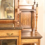 Антикварная викторианская витрина из палисандра 1870-х гг. 