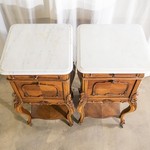 Пара антикварных тумб с мраморными столешницами 1850-х гг. 