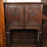 Антикварный поставец в неоготическом стиле 1910-х гг. 