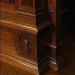 Антикварный немецкий буфет с раскрепованным фасадом и арочной нишей 1870-х гг. 