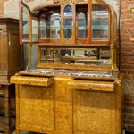 Антикварный буфет с мраморной столешницей и бронзовым убранством 1900-х гг. 