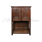 Антикварный поставец в неоготическом стиле 1910-х гг. 