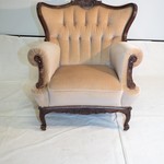 Винтажное мягкое кресло со спинкой капитоне 1950-х гг.