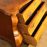 Антикварный комод в стиле Чиппендейл 1920-х гг. 