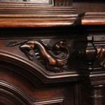 Антикварный буфет с резным убранством 1860-х гг. 