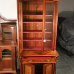 Антикварный книжный шкаф 1870-х гг. 