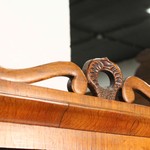 Пара антикварных шкафов светлого ореха 1840-х гг. 