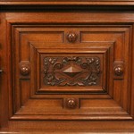 Антикварный немецкий буфет с раскрепованным фасадом и арочной нишей 1870-х гг. 