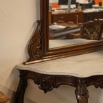 Антикварное настенное зеркало с консолью в стиле неорококо с мраморной столешницей 1850-х гг. 