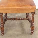 Комплект из 6-ти антикварных резных стульев с кожаной обивкой 1860-х гг. 