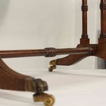 Антикварный столик с откидными полами 1940-х гг. 