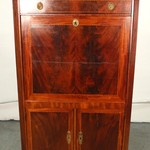 Антикварный секретер в стиле классицизм 1760-х гг. 