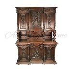 Антикварный буфет с резным убранством 1860-х гг. 