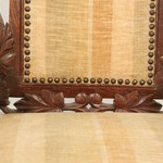 Антикварное кресло с резным щитковым навершием 1850-х гг. 