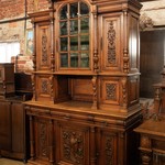 Антикварный буфет с резными композициями 1860-х гг. 