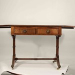 Антикварный столик с откидными полами 1940-х гг. 