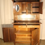 Антикварный буфет с зеркальными вставками 1900-х гг. 