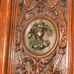 Антикварный немецкий буфет с раскрепованным фасадом и арочной нишей 1870-х гг. 