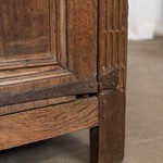 Антикварный дубовый полушкаф с филенчатыми дверцами 1840-х гг. 