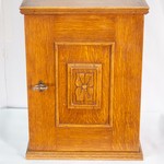 Антикварный шкафчик с резной композицией 1890-х гг.