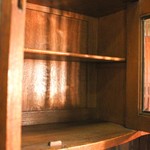 Антикварный буфет с фигурным фасадом 1890-х гг. 