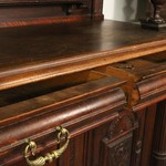 Антикварный буфет с резным декором 1860-х гг. 