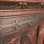 Антикварный поставец в неоготическом стиле 1910-х гг. 