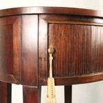 Антикварный столик 1900-х гг. 