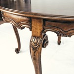 Антикварный стол обеденный в классическом стиле