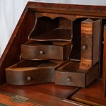 Антикварный секретер в стиле Чиппендейл 1950-х гг. 