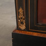 Антикварный шкаф-витрина в стиле Наполеона III 1850-х гг. 
