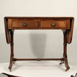 Антикварный столик с откидными полами 1940-х гг. 