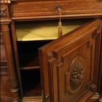 Антикварный одночастный буфет с резным навершием 1870-х гг. 