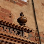Антикварный буфет с резными композициями 1860-х гг. 