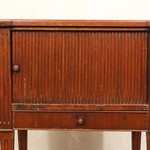 Антикварная тумба из махагони 1760-х гг. 