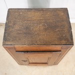 Антикварный шкафчик из дубового массива 1810-х гг.