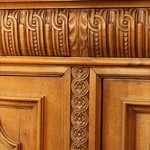 Антикварный буфет в стиле неоренессанс 1850-х гг. 