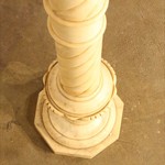 Антикварная подставка из алебастра 1920-х гг.