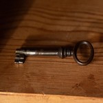 Антикварный полушкаф в стиле бидермейер 1860-х гг. 